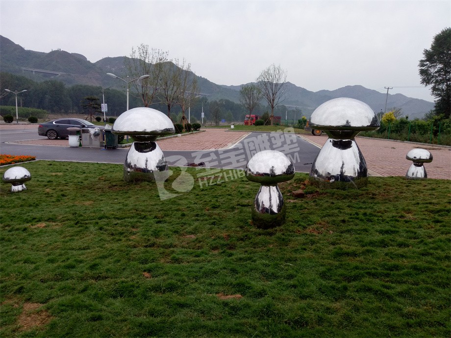城市公園停車場(chǎng)園林景觀鏡面蘑菇不銹鋼雕塑定制